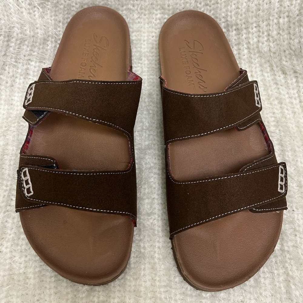Skechers Fresh Spirit brown sandal with cushioned luxe foam footbed Sz-9. H